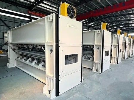1200RPM High Speed Needle Punching Machine Heavy Structure Non Woven Production Line